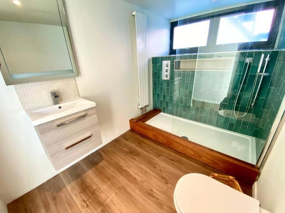 במברידג' Houseboat Eleuthera מראה חיצוני תמונה