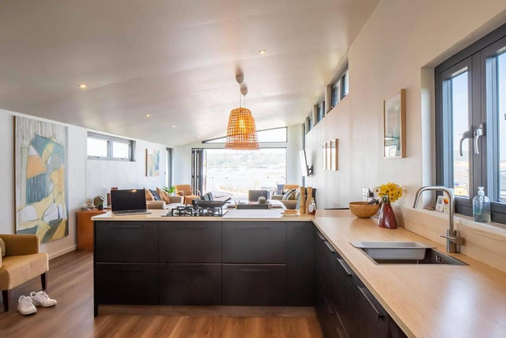 במברידג' Houseboat Eleuthera מראה חיצוני תמונה